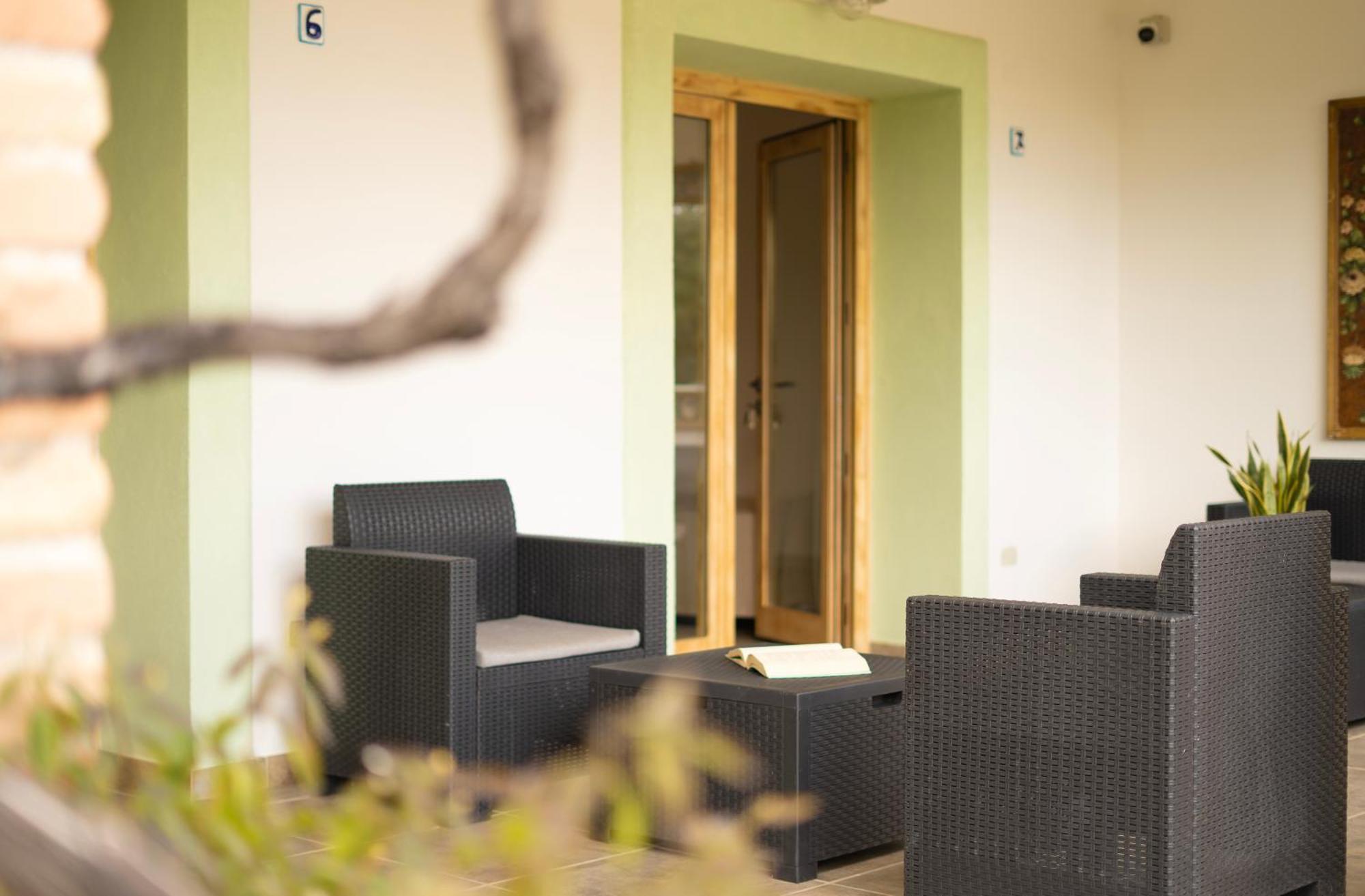 Hotel Essenza Di Mirto La Caletta Oda fotoğraf