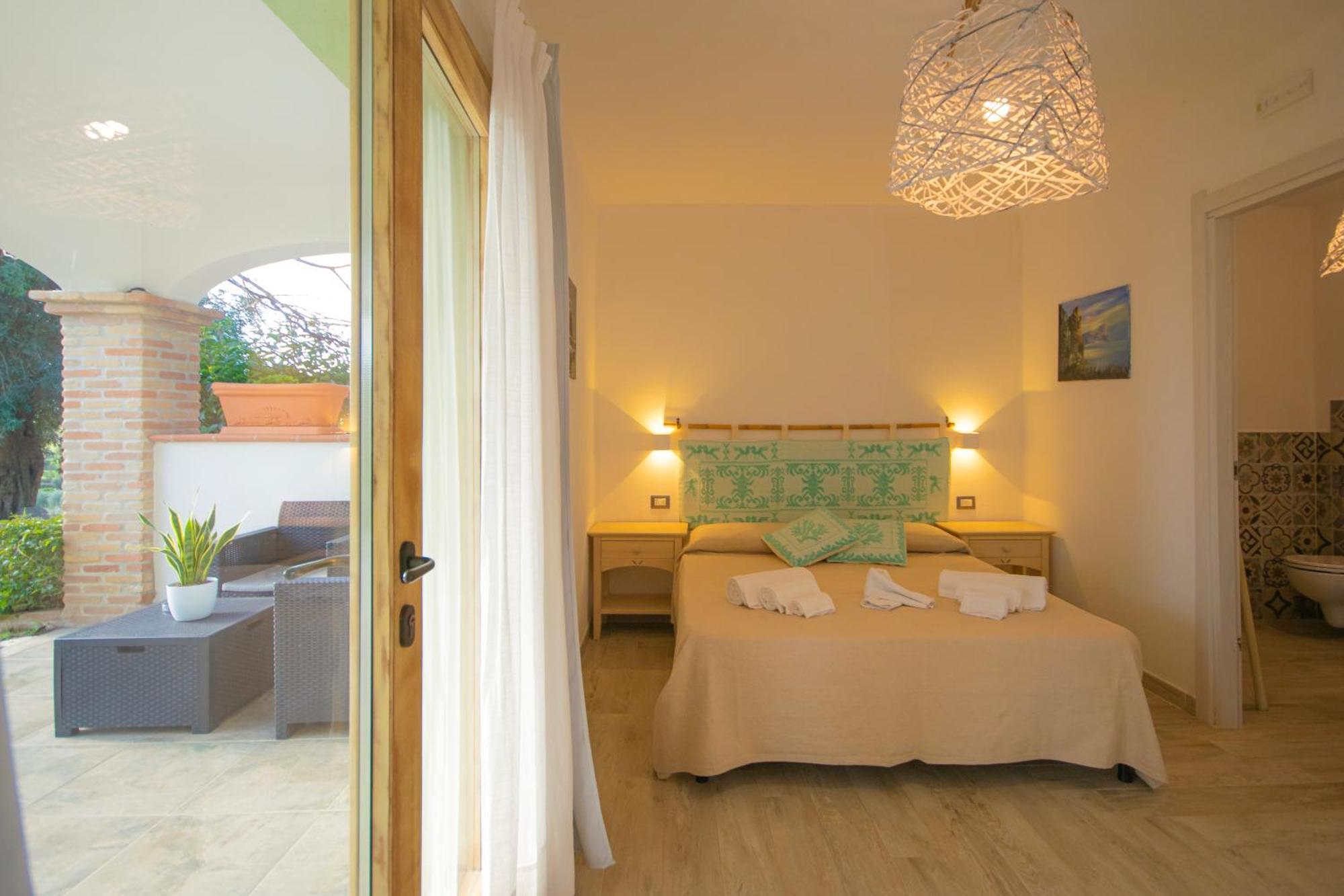 Hotel Essenza Di Mirto La Caletta Oda fotoğraf